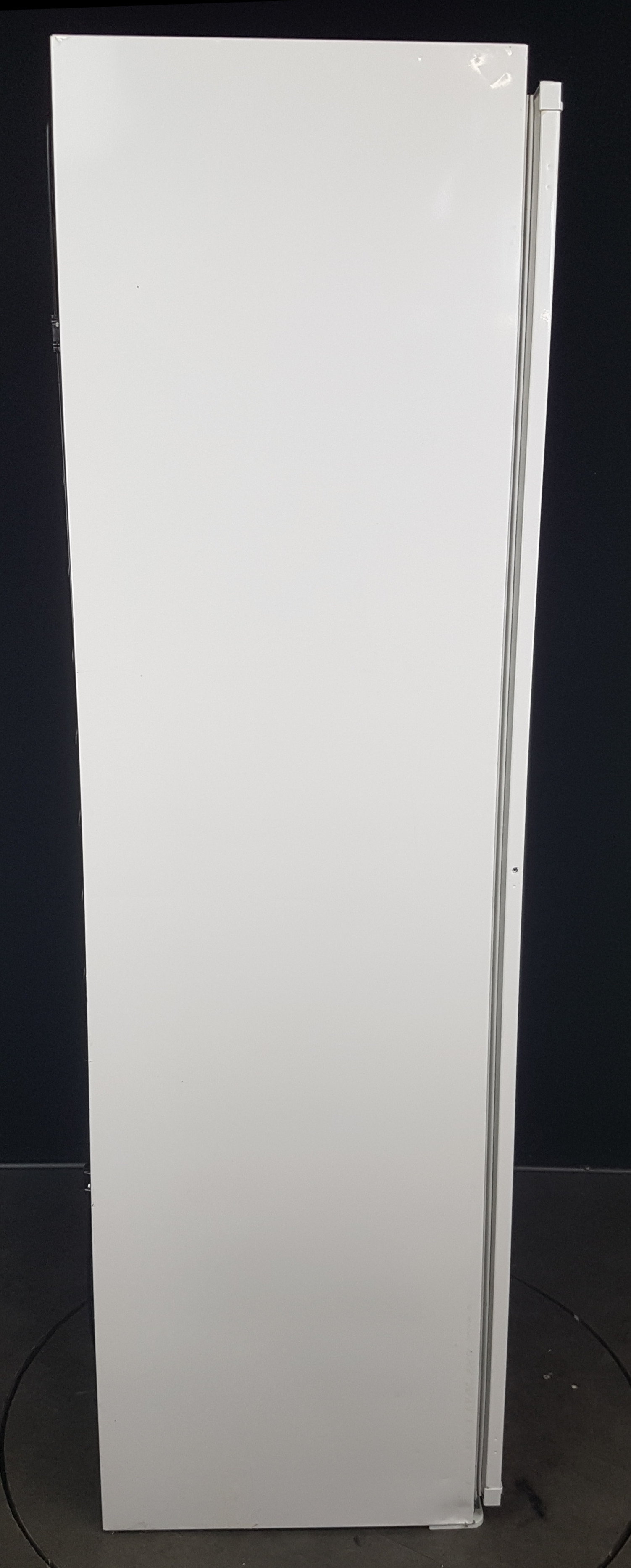 Grundig GSMI25740FN